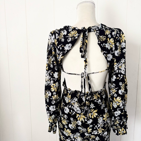 MAJORELLE Leona Floral Cutout Maxi Dress - Picture 8 of 9